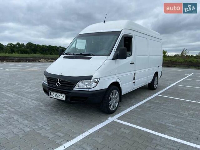 Білий Мерседес Sprinter, об'ємом двигуна 2.1 л та пробігом 300 тис. км за 7000 $, фото 5 на Automoto.ua