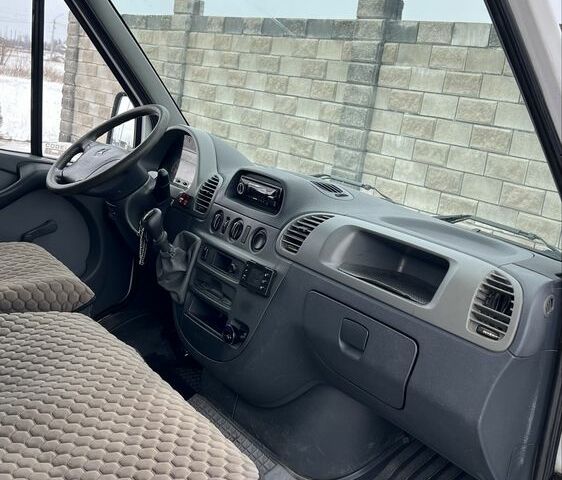 Белый Мерседес Sprinter, объемом двигателя 2.1 л и пробегом 348 тыс. км за 7800 $, фото 16 на Automoto.ua