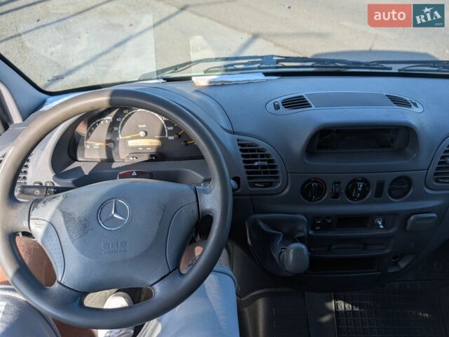 Белый Мерседес Sprinter, объемом двигателя 2.7 л и пробегом 144 тыс. км за 13000 $, фото 6 на Automoto.ua