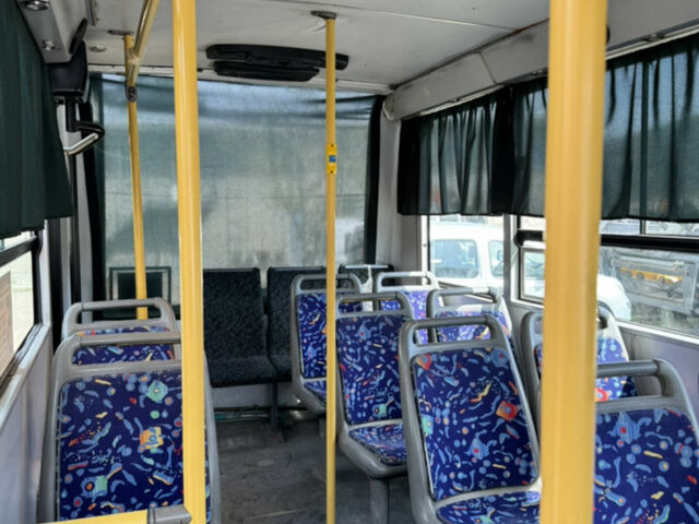 Белый Мерседес Sprinter, объемом двигателя 2.15 л и пробегом 650 тыс. км за 13999 $, фото 5 на Automoto.ua