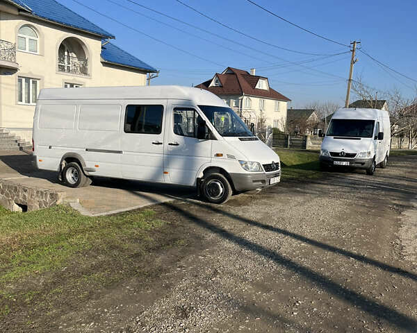 Білий Мерседес Sprinter, об'ємом двигуна 0 л та пробігом 110 тис. км за 21800 $, фото 3 на Automoto.ua
