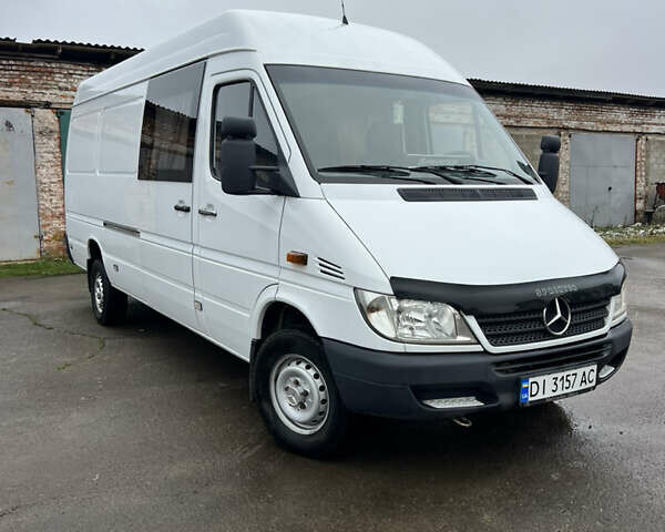 Білий Мерседес Sprinter, об'ємом двигуна 2.7 л та пробігом 900 тис. км за 10000 $, фото 1 на Automoto.ua