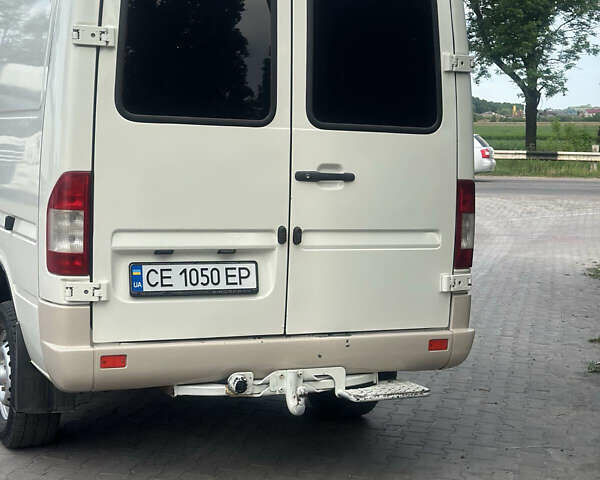 Белый Мерседес Sprinter, объемом двигателя 2.15 л и пробегом 200 тыс. км за 17800 $, фото 6 на Automoto.ua