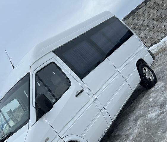Белый Мерседес Sprinter, объемом двигателя 2.1 л и пробегом 348 тыс. км за 7800 $, фото 7 на Automoto.ua
