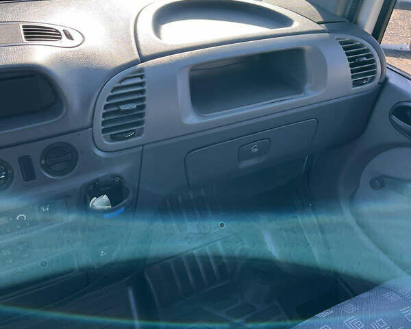 Білий Мерседес Sprinter, об'ємом двигуна 0 л та пробігом 110 тис. км за 21800 $, фото 16 на Automoto.ua