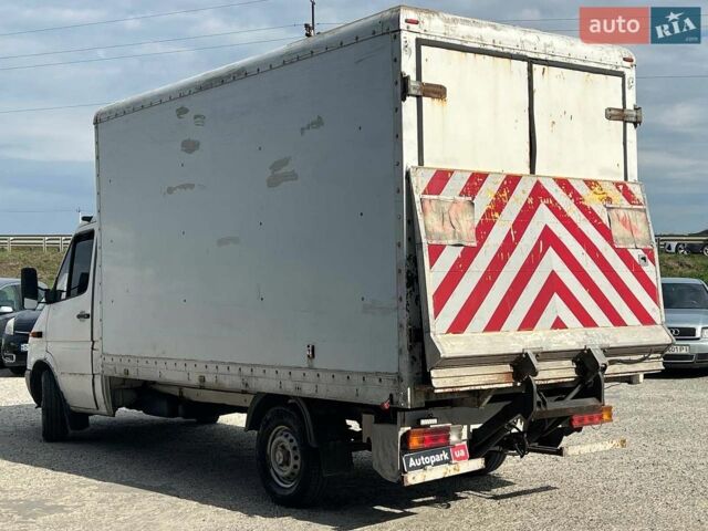 Белый Мерседес Sprinter, объемом двигателя 2.15 л и пробегом 450 тыс. км за 10990 $, фото 5 на Automoto.ua
