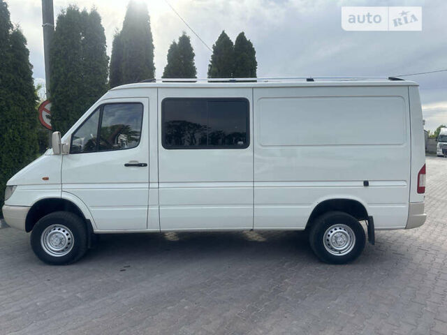 Белый Мерседес Sprinter, объемом двигателя 2.15 л и пробегом 200 тыс. км за 17800 $, фото 5 на Automoto.ua