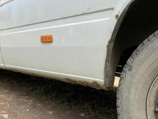 Білий Мерседес Sprinter, об'ємом двигуна 2.1 л та пробігом 400 тис. км за 7500 $, фото 4 на Automoto.ua