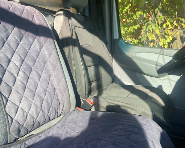 Белый Мерседес Sprinter, объемом двигателя 2.15 л и пробегом 450 тыс. км за 6900 $, фото 8 на Automoto.ua