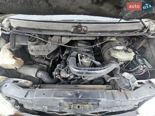 Білий Мерседес Sprinter, об'ємом двигуна 2.15 л та пробігом 202 тис. км за 4350 $, фото 12 на Automoto.ua
