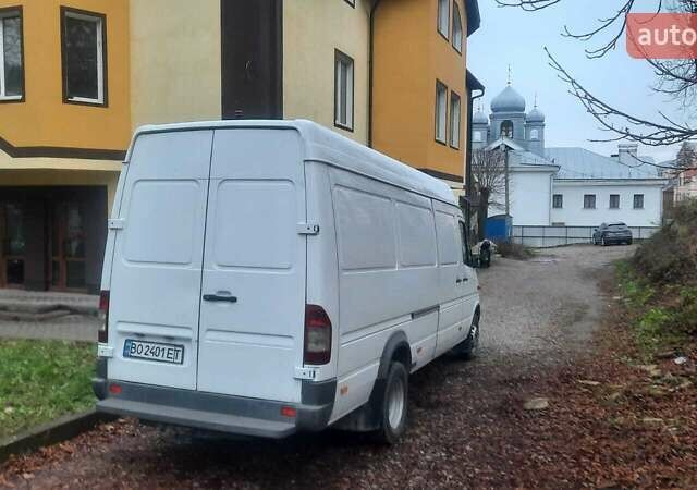 Белый Мерседес Sprinter, объемом двигателя 2.7 л и пробегом 1 тыс. км за 12800 $, фото 3 на Automoto.ua