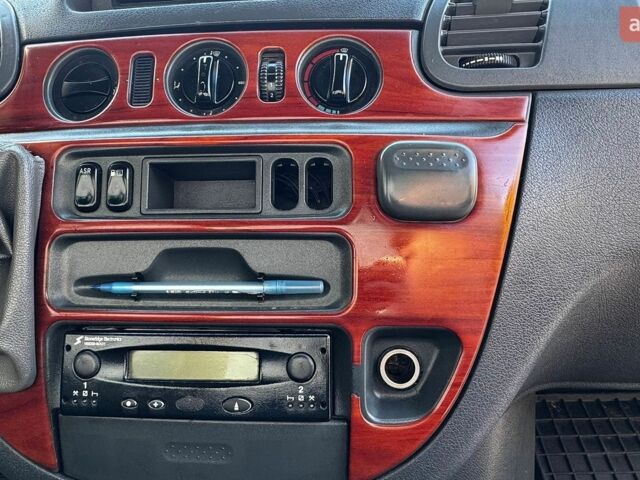Белый Мерседес Sprinter, объемом двигателя 2.2 л и пробегом 485 тыс. км за 12000 $, фото 34 на Automoto.ua