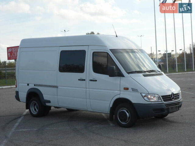 Белый Мерседес Sprinter, объемом двигателя 2.7 л и пробегом 658 тыс. км за 12800 $, фото 12 на Automoto.ua