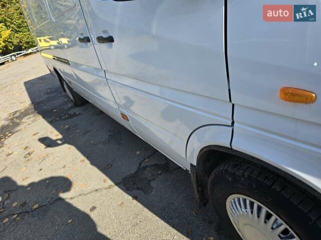 Білий Мерседес Sprinter, об'ємом двигуна 2.15 л та пробігом 650 тис. км за 9950 $, фото 11 на Automoto.ua