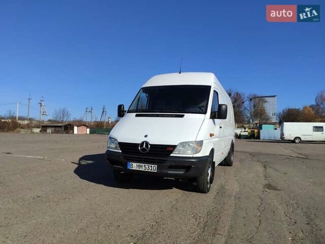 Белый Мерседес Sprinter, объемом двигателя 0 л и пробегом 260 тыс. км за 22500 $, фото 1 на Automoto.ua