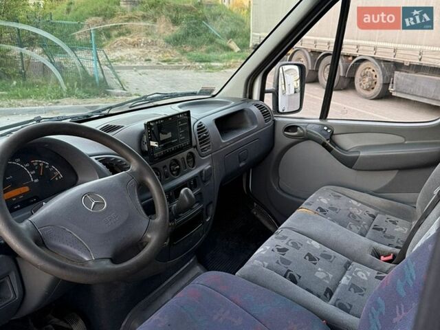 Белый Мерседес Sprinter, объемом двигателя 2.2 л и пробегом 661 тыс. км за 4750 $, фото 7 на Automoto.ua