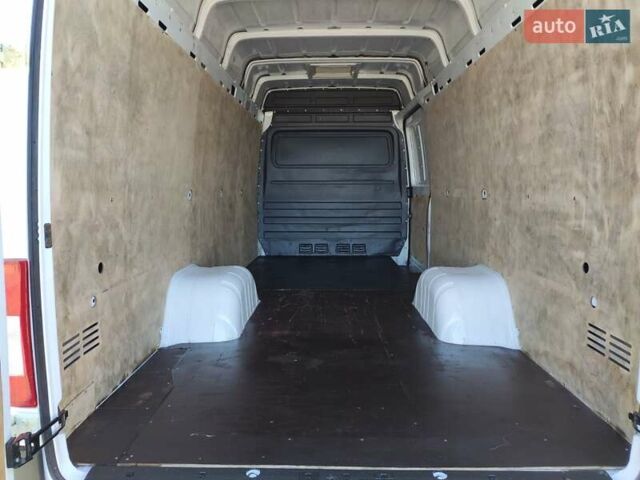 Белый Мерседес Sprinter, объемом двигателя 0 л и пробегом 260 тыс. км за 22500 $, фото 32 на Automoto.ua