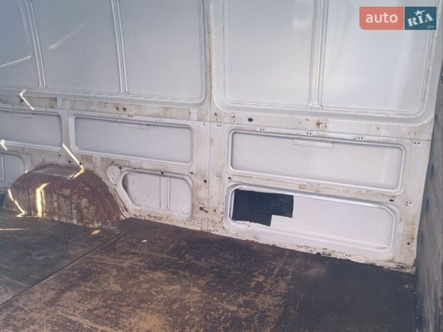Белый Мерседес Sprinter, объемом двигателя 2.2 л и пробегом 487 тыс. км за 5800 $, фото 35 на Automoto.ua
