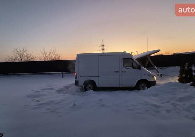 Белый Мерседес Sprinter, объемом двигателя 0 л и пробегом 340 тыс. км за 6000 $, фото 5 на Automoto.ua