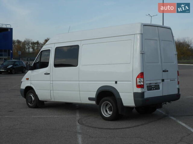 Белый Мерседес Sprinter, объемом двигателя 2.7 л и пробегом 658 тыс. км за 12800 $, фото 5 на Automoto.ua