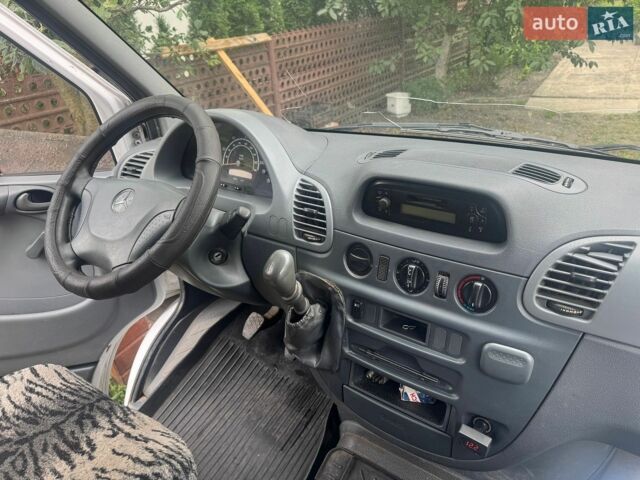 Білий Мерседес Sprinter, об'ємом двигуна 0 л та пробігом 350 тис. км за 7000 $, фото 6 на Automoto.ua