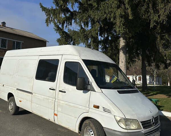 Белый Мерседес Sprinter, объемом двигателя 2.15 л и пробегом 376 тыс. км за 9400 $, фото 22 на Automoto.ua