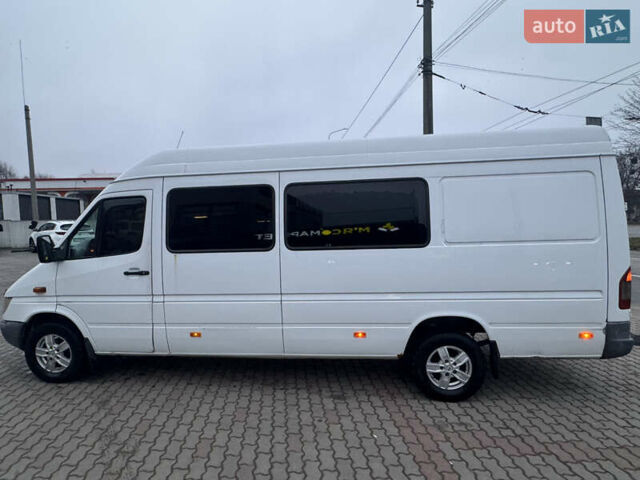 Белый Мерседес Sprinter, объемом двигателя 2.69 л и пробегом 454 тыс. км за 7500 $, фото 11 на Automoto.ua