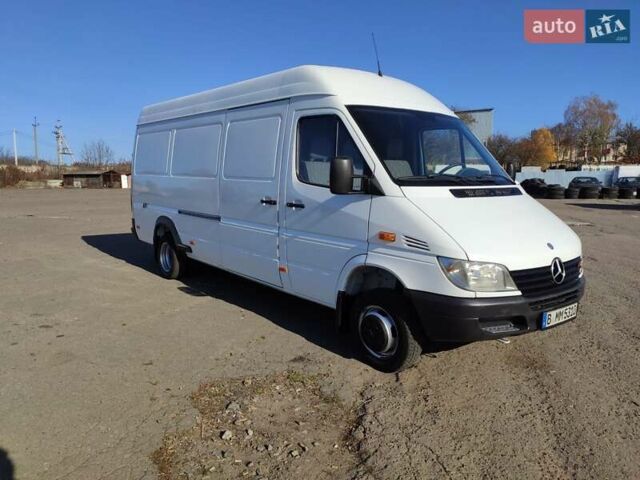 Белый Мерседес Sprinter, объемом двигателя 0 л и пробегом 260 тыс. км за 22500 $, фото 4 на Automoto.ua