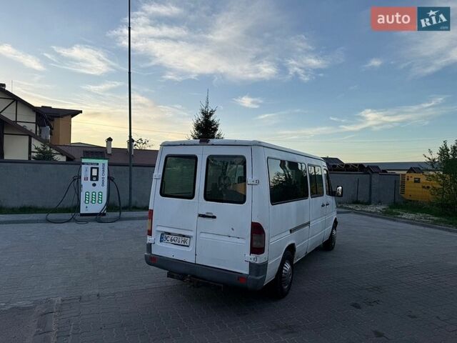 Белый Мерседес Sprinter, объемом двигателя 2.2 л и пробегом 661 тыс. км за 4750 $, фото 6 на Automoto.ua