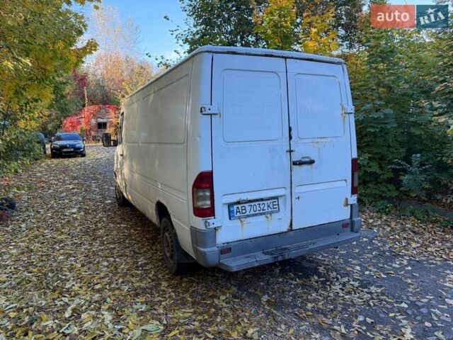 Белый Мерседес Sprinter, объемом двигателя 2.15 л и пробегом 531 тыс. км за 4800 $, фото 4 на Automoto.ua