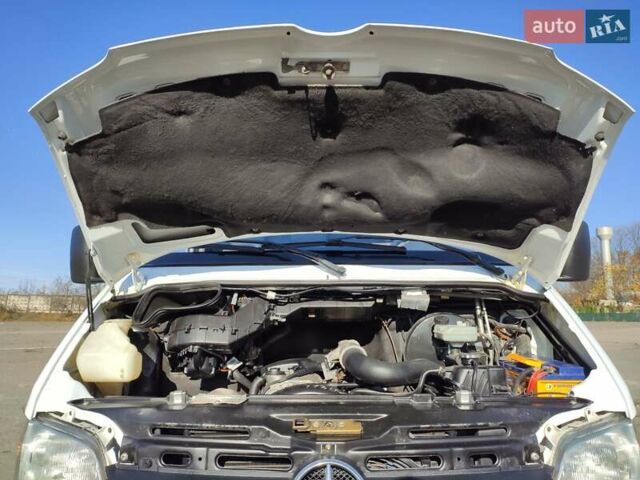 Белый Мерседес Sprinter, объемом двигателя 0 л и пробегом 260 тыс. км за 22500 $, фото 53 на Automoto.ua