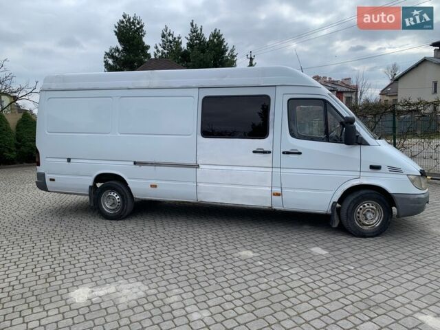 Белый Мерседес Sprinter, объемом двигателя 2.15 л и пробегом 191 тыс. км за 6750 $, фото 3 на Automoto.ua