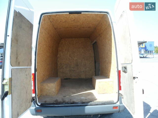 Белый Мерседес Sprinter, объемом двигателя 2.7 л и пробегом 658 тыс. км за 12800 $, фото 23 на Automoto.ua