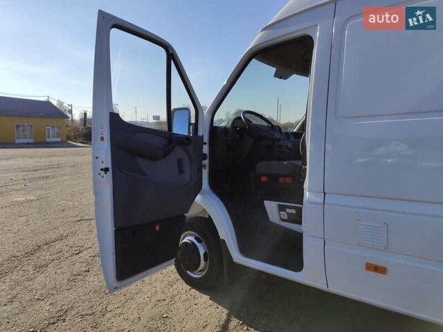 Белый Мерседес Sprinter, объемом двигателя 0 л и пробегом 260 тыс. км за 22500 $, фото 15 на Automoto.ua