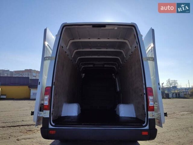 Белый Мерседес Sprinter, объемом двигателя 0 л и пробегом 260 тыс. км за 22500 $, фото 36 на Automoto.ua