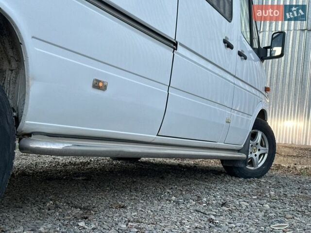 Белый Мерседес Sprinter, объемом двигателя 2.7 л и пробегом 531 тыс. км за 14900 $, фото 44 на Automoto.ua