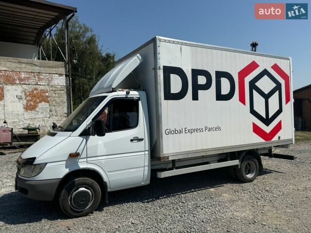 Белый Мерседес Sprinter, объемом двигателя 2.15 л и пробегом 626 тыс. км за 10800 $, фото 9 на Automoto.ua