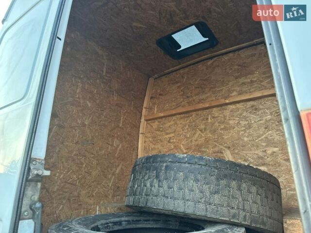 Белый Мерседес Sprinter, объемом двигателя 2.7 л и пробегом 531 тыс. км за 14900 $, фото 38 на Automoto.ua