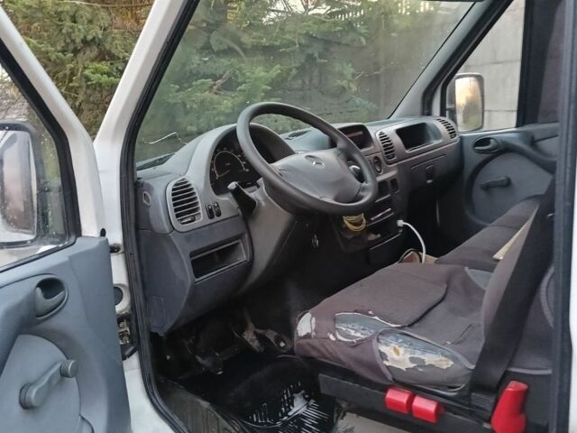 Белый Мерседес Sprinter, объемом двигателя 2.15 л и пробегом 771 тыс. км за 4500 $, фото 11 на Automoto.ua