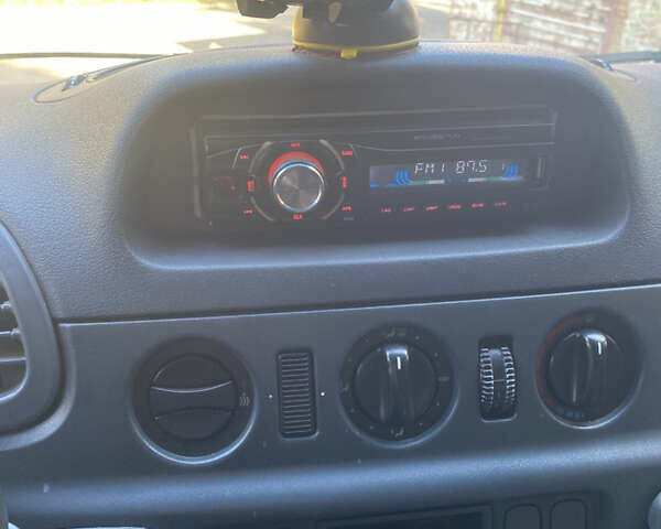 Білий Мерседес Sprinter, об'ємом двигуна 2.15 л та пробігом 358 тис. км за 10300 $, фото 16 на Automoto.ua