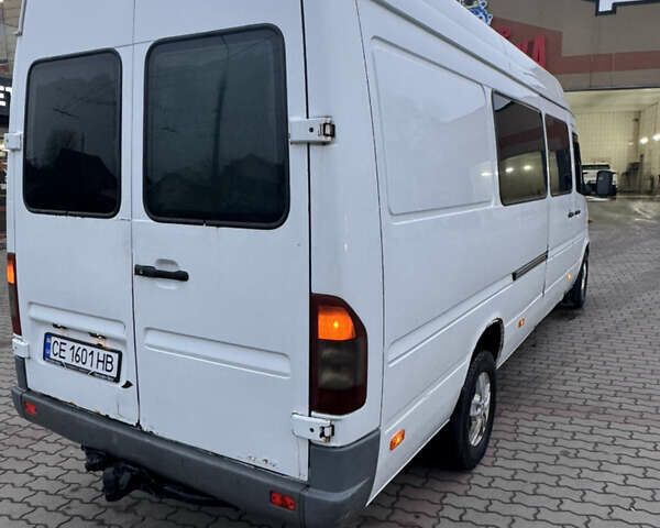 Белый Мерседес Sprinter, объемом двигателя 2.69 л и пробегом 454 тыс. км за 7500 $, фото 13 на Automoto.ua