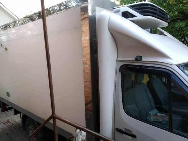 Белый Мерседес Sprinter, объемом двигателя 2.2 л и пробегом 510 тыс. км за 7900 $, фото 2 на Automoto.ua