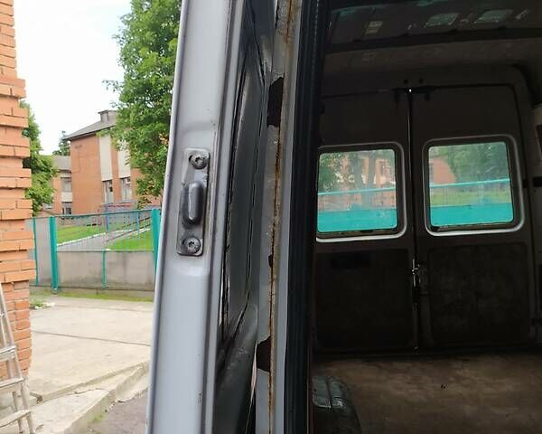 Белый Мерседес Sprinter, объемом двигателя 2.1 л и пробегом 600 тыс. км за 5500 $, фото 10 на Automoto.ua