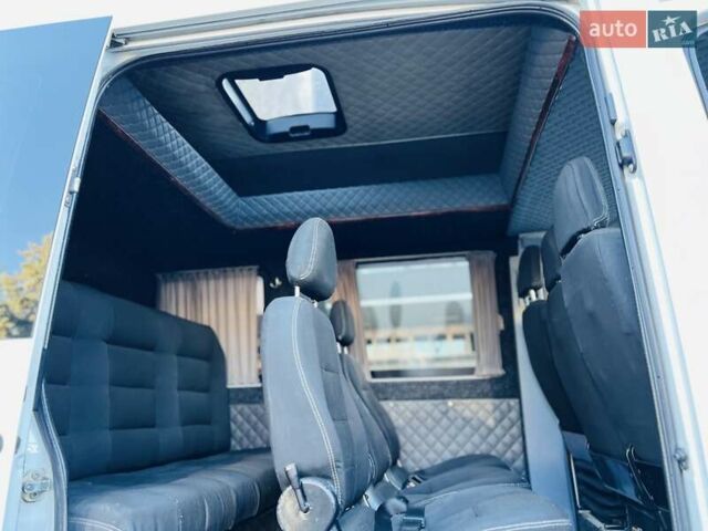 Белый Мерседес Sprinter, объемом двигателя 2.7 л и пробегом 400 тыс. км за 9400 $, фото 21 на Automoto.ua