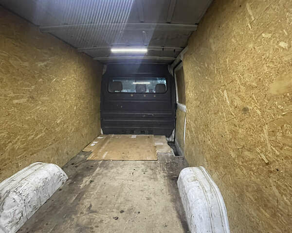 Белый Мерседес Sprinter, объемом двигателя 2.15 л и пробегом 400 тыс. км за 7500 $, фото 6 на Automoto.ua