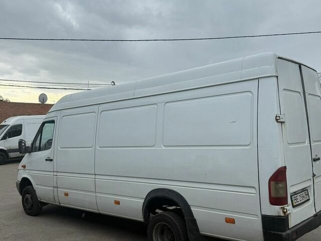 Білий Мерседес Sprinter, об'ємом двигуна 2.69 л та пробігом 678 тис. км за 10000 $, фото 4 на Automoto.ua