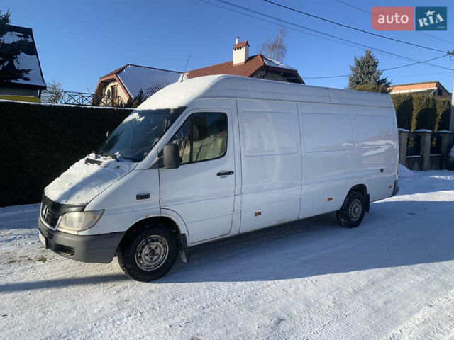 Білий Мерседес Sprinter, об'ємом двигуна 2.15 л та пробігом 189 тис. км за 6750 $, фото 6 на Automoto.ua