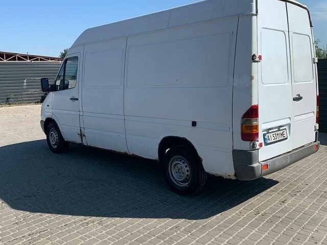 Белый Мерседес Sprinter, объемом двигателя 2.15 л и пробегом 698 тыс. км за 5400 $, фото 3 на Automoto.ua