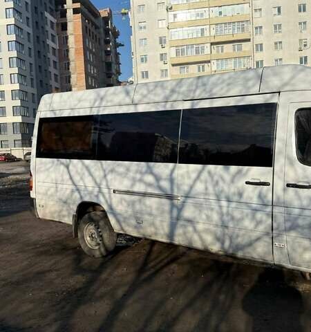 Білий Мерседес Sprinter, об'ємом двигуна 0 л та пробігом 550 тис. км за 6650 $, фото 1 на Automoto.ua
