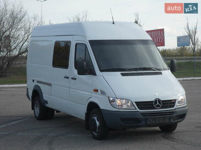 Белый Мерседес Sprinter, объемом двигателя 2.7 л и пробегом 658 тыс. км за 12800 $, фото 13 на Automoto.ua